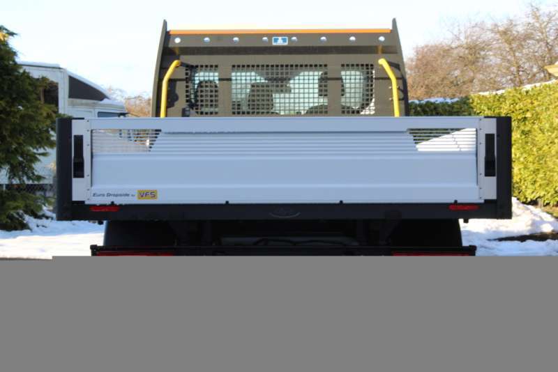 This is the Transit 4.2m Dropside (170PS) vehicle.