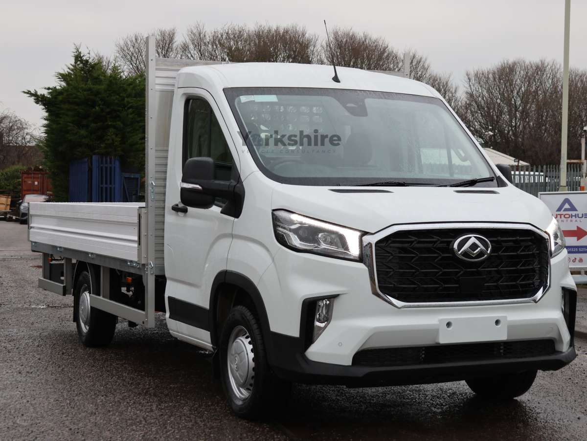 This is the Deliver 9 4.2m Dropside vehicle.
