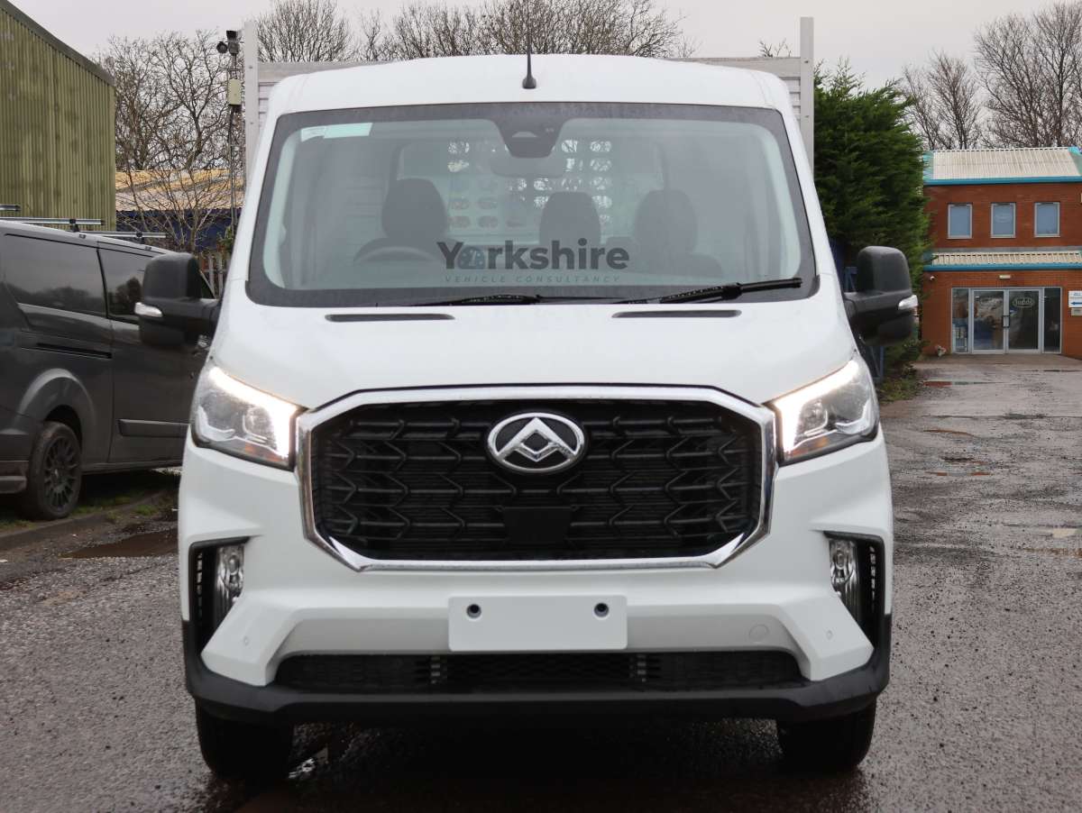 This is the Deliver 9 4.2m Dropside vehicle.