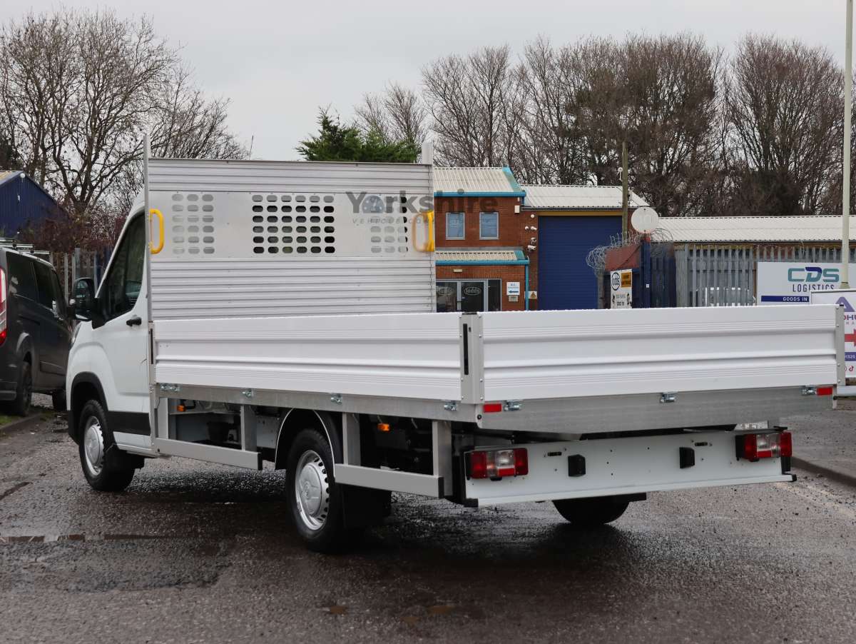 This is the Deliver 9 4.2m Dropside vehicle.