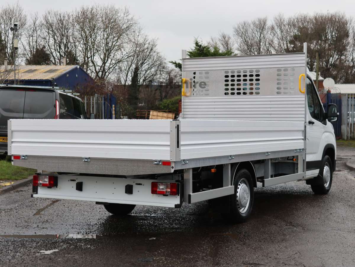 This is the Deliver 9 4.2m Dropside vehicle.