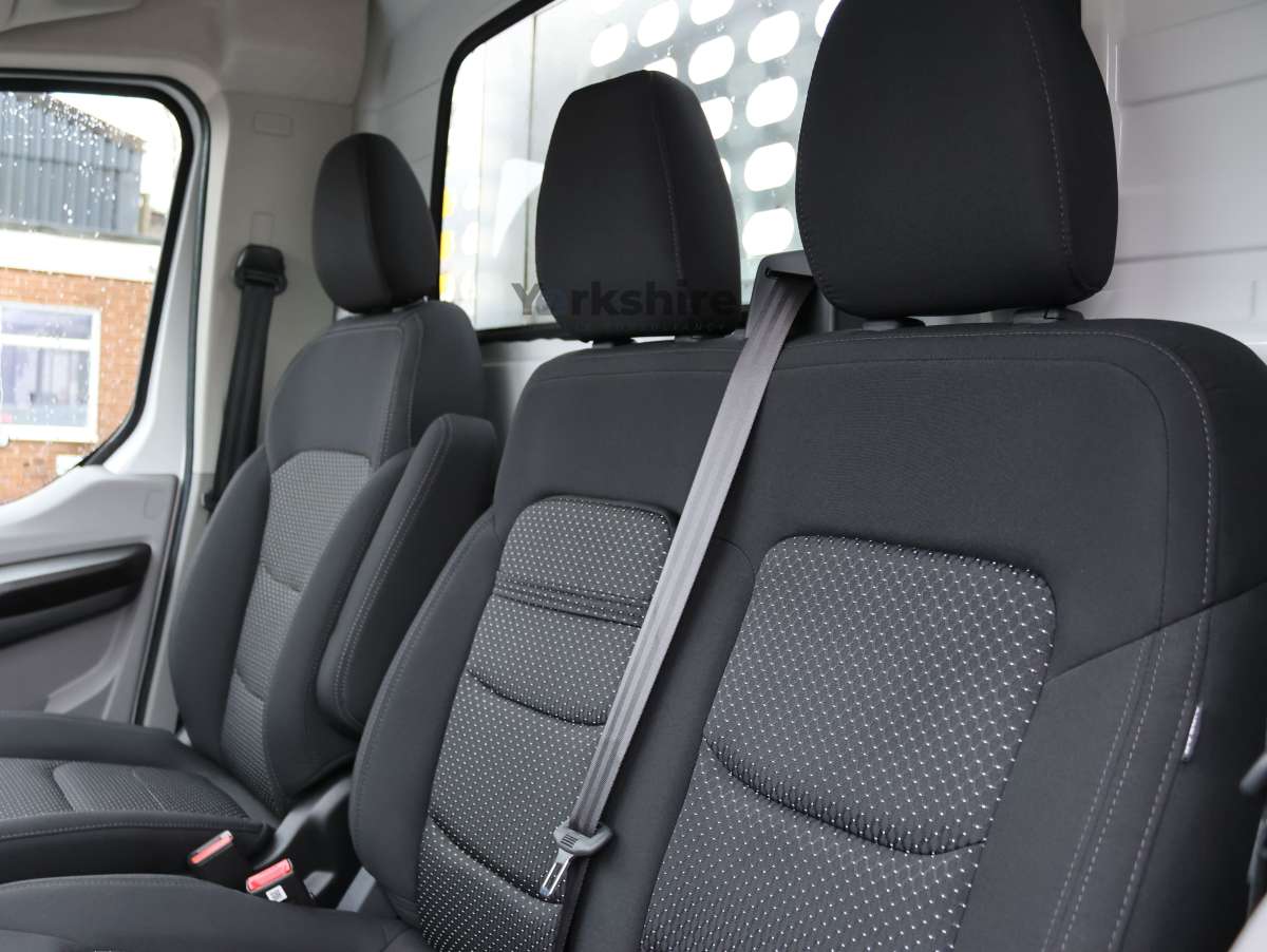 This is the Deliver 9 4.2m Dropside vehicle.