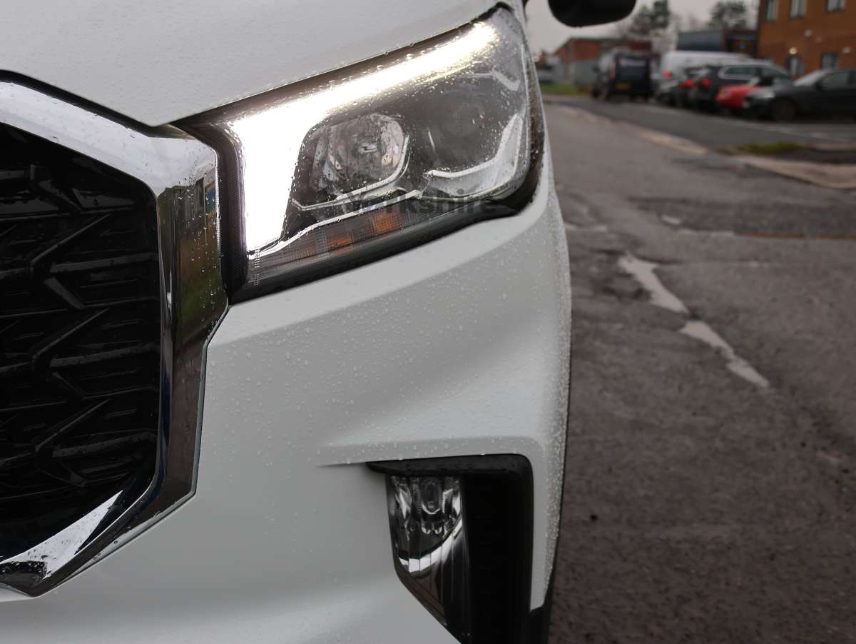 This is the Deliver 9 4.2m Dropside vehicle.