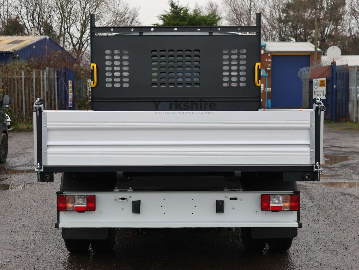 This is the Deliver 9 DRW Tipper vehicle.