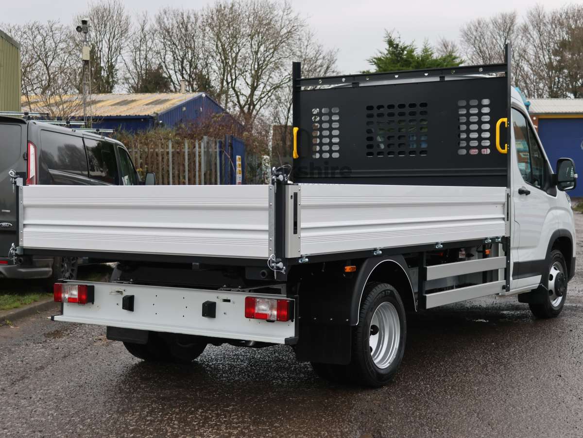 This is the Deliver 9 DRW Tipper vehicle.