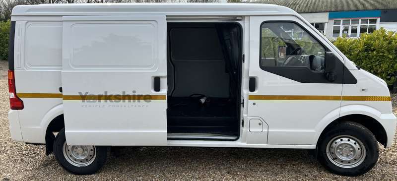 This is the EC35 ELECTRIC VAN vehicle.