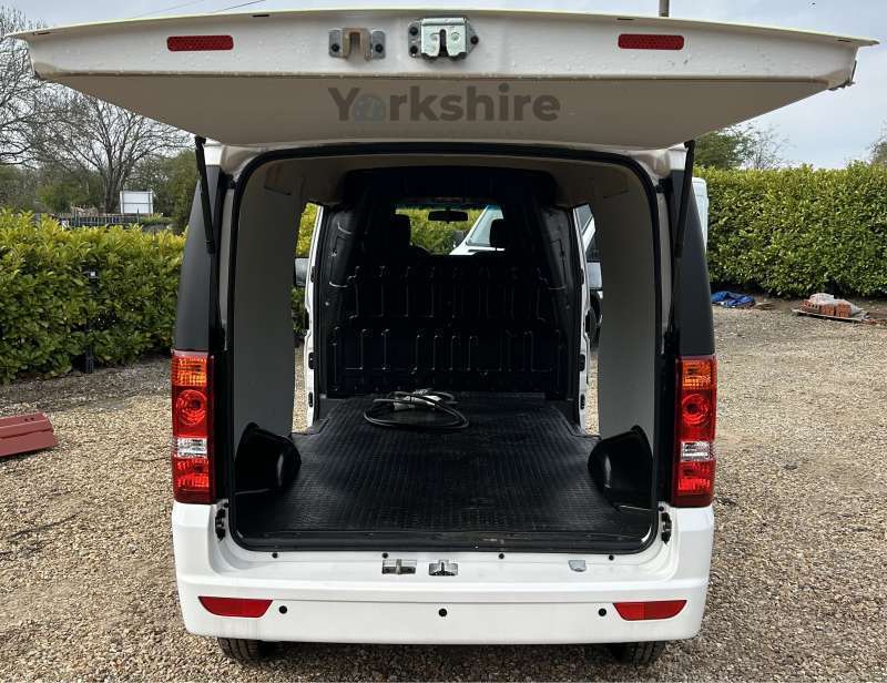 This is the EC35 ELECTRIC VAN vehicle.